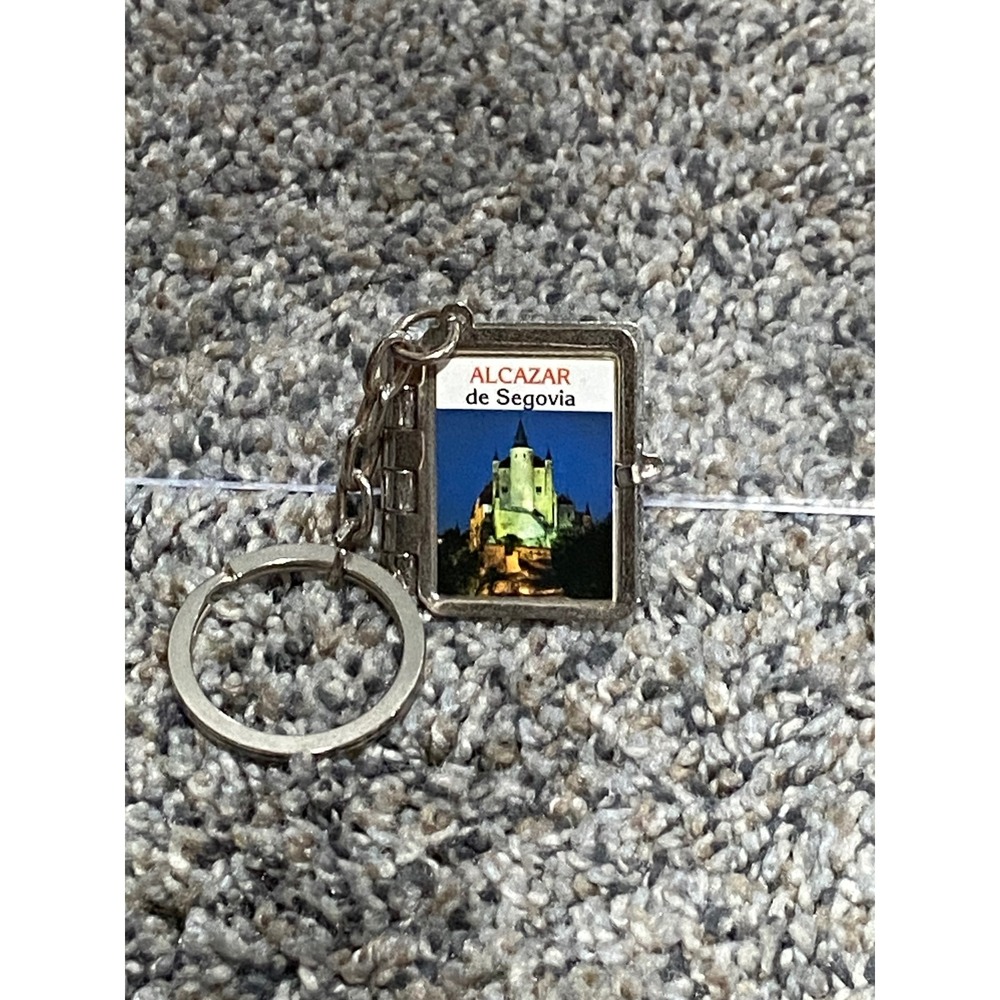 Keychain Unbranded Unisex Silver Excellent Alcazar de Segovia Spain Photo Book